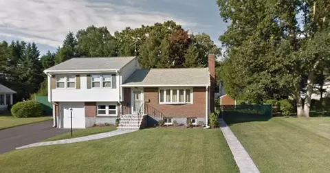 66 Deerfield Rd, Norwood, MA 02062