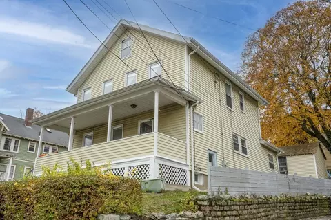 45 N Crescent Cir, Boston, MA 02127