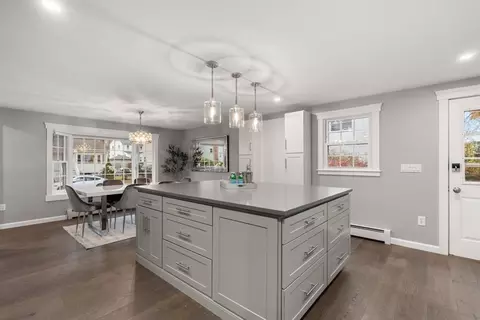 28 Dow Rd, West Roxbury, MA 02132