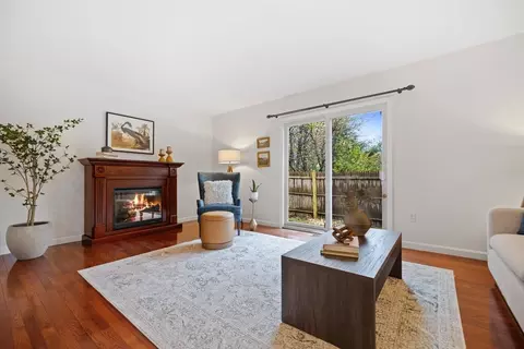 1 Charles St #N, Reading, MA 01867 photo 3
