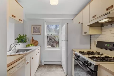 Kitchen - 57 Lantern Ln #3, Dracut, MA 01826 photo 1 of 4