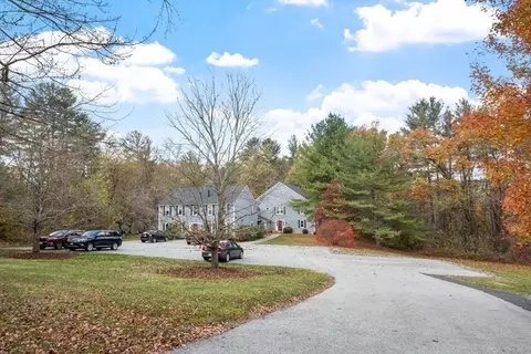 Exterior - 57 Lantern Ln #3, Dracut, MA 01826 photo 2 of 8