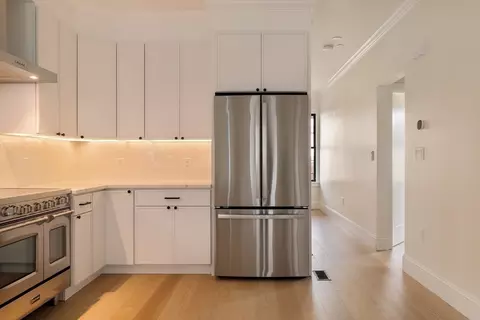 36 Everett Ave, Somerville, MA 02145 photo 9