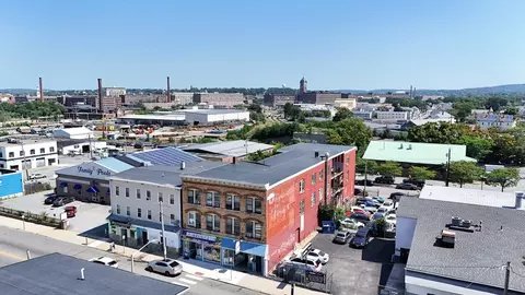 82 S Broadway, Lawrence, MA 01843