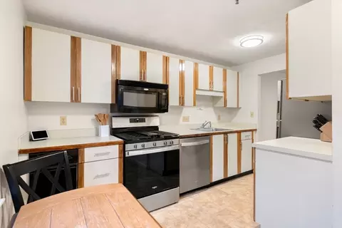 5 Oak Ridge Dr #7, Maynard, MA 01754 photo 9