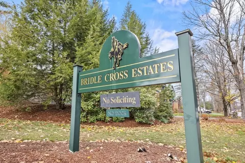 189 Bridle Cross Rd #189, Fitchburg, MA 01420
