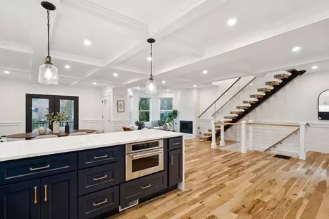 15 Spring Hill Ter, Somerville, MA 02143