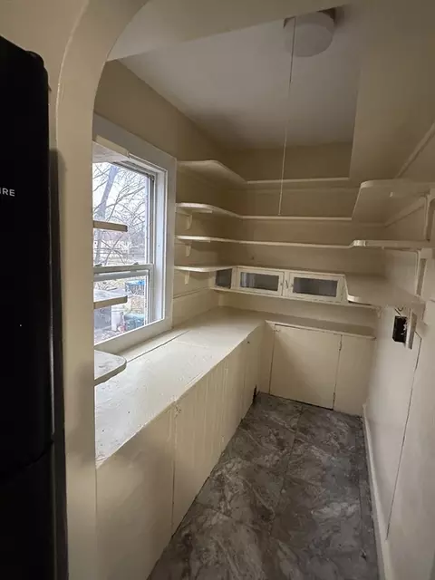 13 Ringgold St, Springfield, MA 01107 photo 8