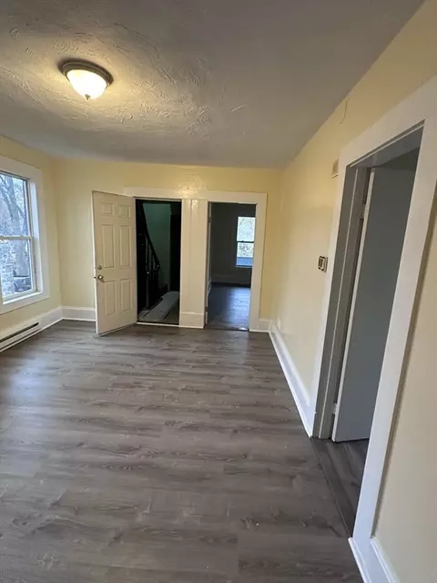 13 Ringgold St, Springfield, MA 01107 photo 10