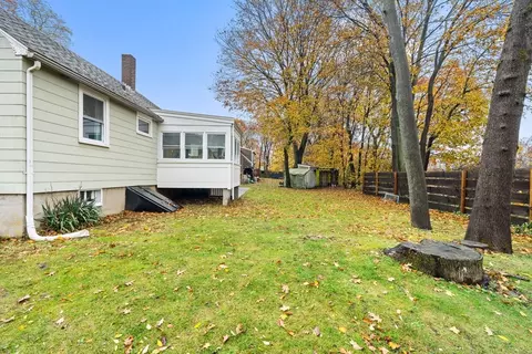 19 Cedar St, Beverly, MA 01915 photo 32