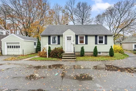 19 Cedar St, Beverly, MA 01915 photo 29