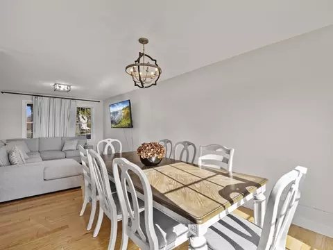 909 Dwelly St, Fall River, MA 02724 photo 8