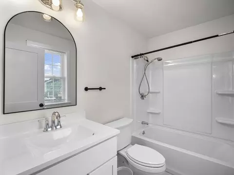 909 Dwelly St, Fall River, MA 02724 photo 14