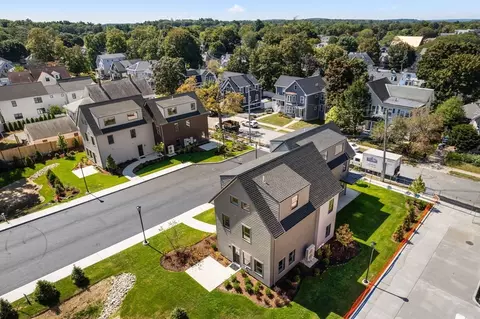 4 Lincoln St # B, Natick, MA 01760