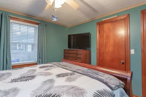 2 Gardner Ave, Attleboro, MA 02703 photo 17