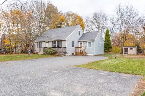 2 Gardner Ave, Attleboro, MA 02703 photo 2