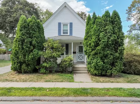 47 High St, Natick, MA 01760