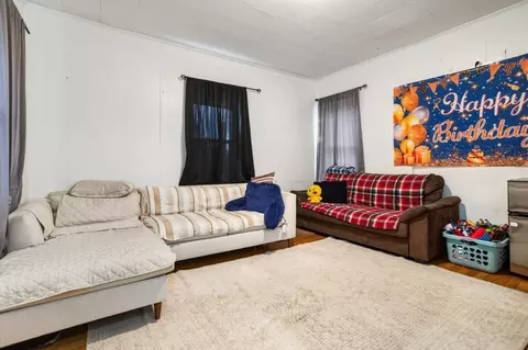 17 Ashton St, Everett, MA 02149 photo 4