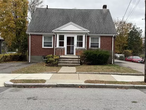 49 Hawthorn St, Newton, MA 02458