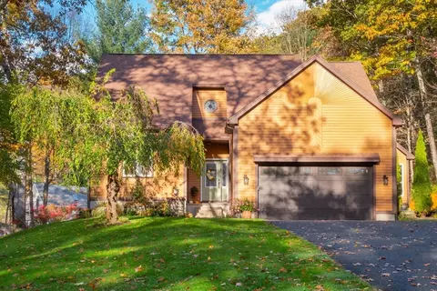 45 N Farms Rd, Haydenville, MA 01039