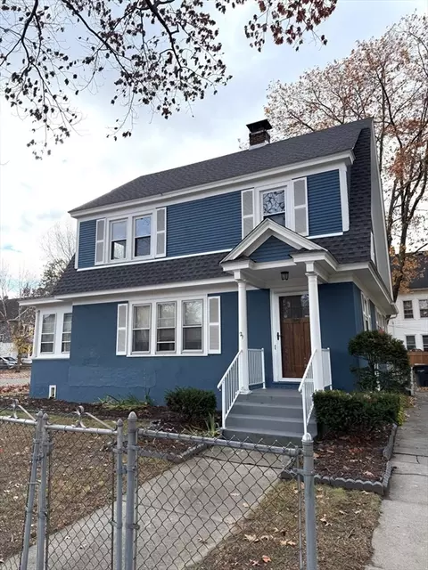 21 Westford Cir, Springfield, MA 01119