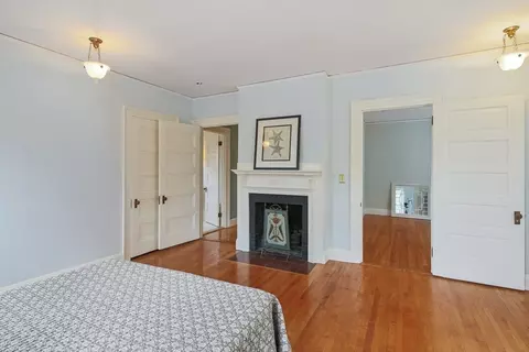 Bedroom - 61 William St, Worcester, MA 01609 photo 4 of 8