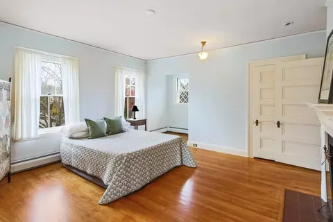 Bedroom - 61 William St, Worcester, MA 01609 photo 2 of 8