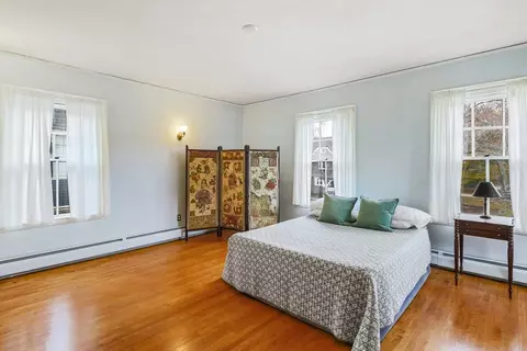 Bedroom - 61 William St, Worcester, MA 01609 photo 1 of 8