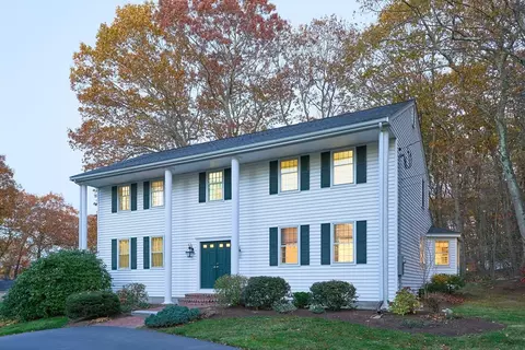 10 Foothill Rd, Framingham, MA 01702