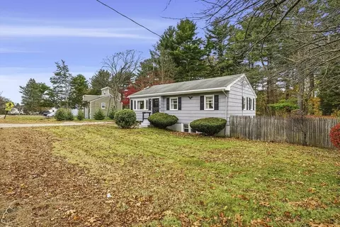 108 N Main St, Bellingham, MA 02019