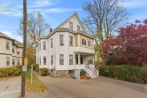 29-31 Essex Ave #2, Swampscott, MA 01907