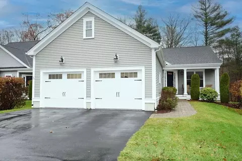 96 Winterberry Ln, Easton, MA 02356