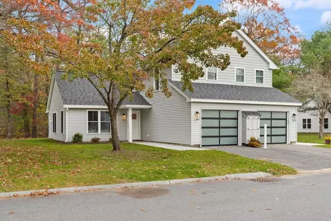 7 Barracks Rd #7, Hudson, MA 01749