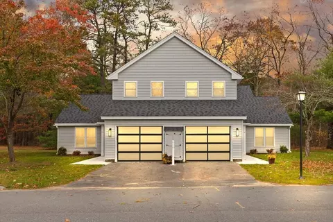 9 Barracks Rd #9, Hudson, MA 01749