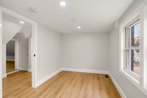 7 Davis St, Saugus, MA 01906 photo 27