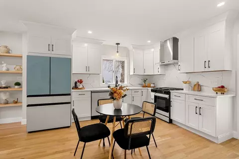 7 Davis St, Saugus, MA 01906 photo 14