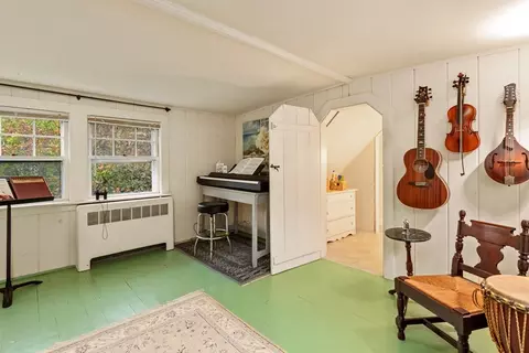 26 Coggeshall Rd, Gloucester, MA 01930 photo 20