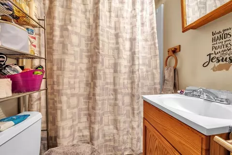 110 Chase Ave, Webster, MA 01570 photo 27
