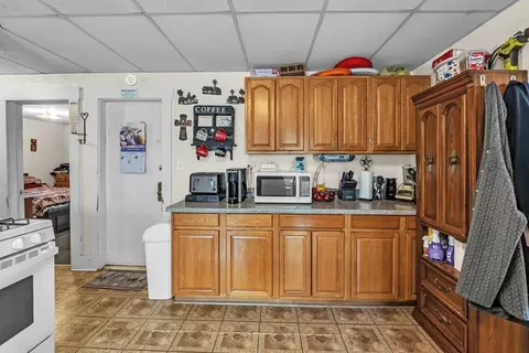 110 Chase Ave, Webster, MA 01570 photo 11