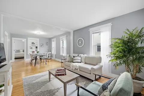 134 Whitmarsh Ave, Worcester, MA 01606 photo 2