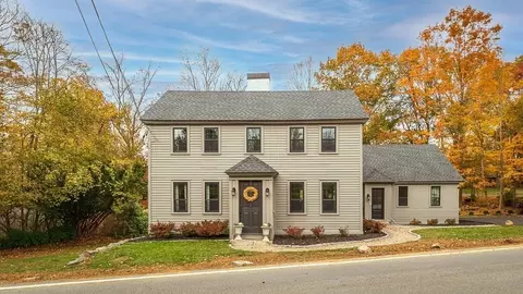 254 Bridge St, Hamilton, MA 01982