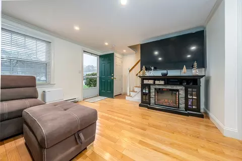135 W Main St #45, Hyannis, MA 02601