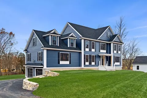 14 Steed Ave, West Newbury, MA 01985