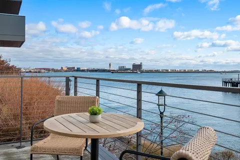 300 Pier 4 Blvd #2E, Boston, MA 02210
