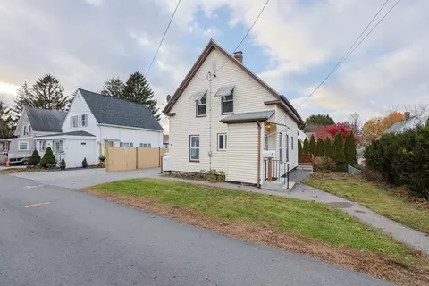 7 Howard Pl, Franklin, MA 02038