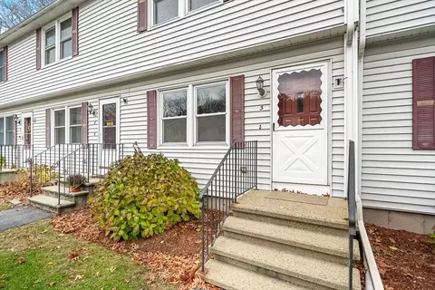 101 Donohue Rd #3, Dracut, MA 01826