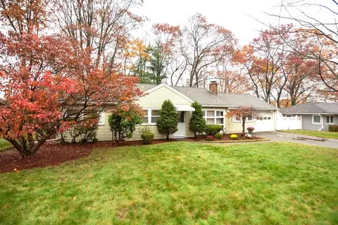 7 Sheffield Rd, Natick, MA 01760 photo 2