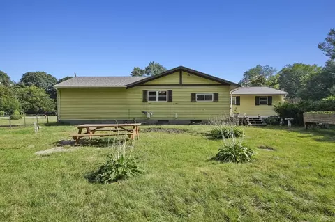 296 Astle St, Tewksbury, MA 01876
