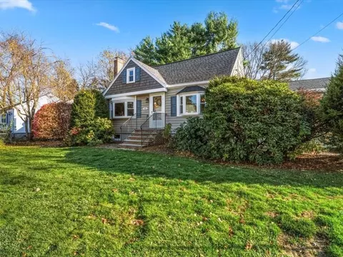 182 Sunnyside Rd, Norwood, MA 02062