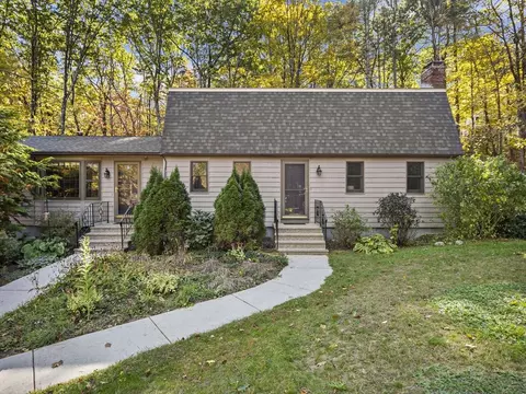 20 Bayberry Hill Rd, Townsend, MA 01469